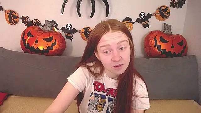 Evarey  online show from 10/30/25, 05:20