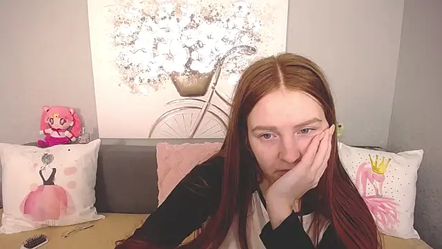 Evarey  online show from 11/08/25, 05:29