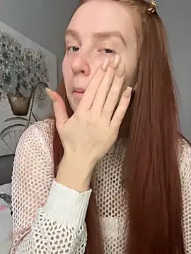 Evarey  online show from 11/24/25, 06:24