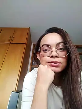 Mia 469 online show from 10/08/25, 08:50