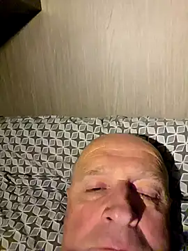 Snapshot of rudy-kralik chatting on 02/17/26, 11:33 rudy-kralik online show from 02/17/26, 11:33