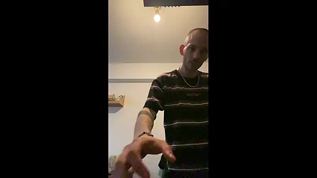 MolleDolle online show from 04/18/26, 03:38