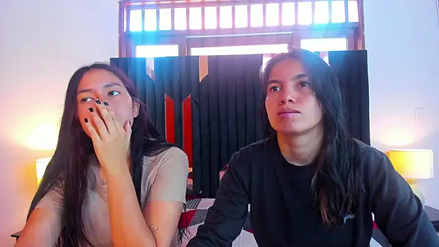 Sofy and Mia online show from 10/11/25, 12:36