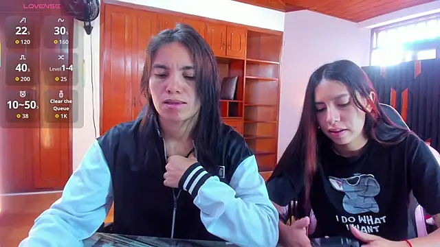 Sofy and Mia online show from 01/09/26, 12:52