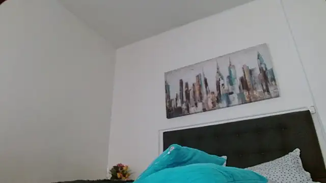 andresnoir  online show from 12/21/25, 01:18