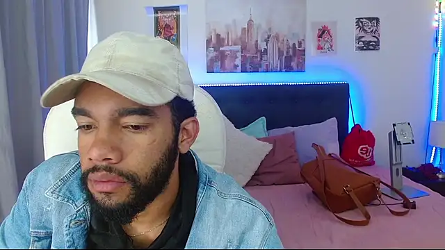 andresnoir  online show from 12/22/25, 01:52