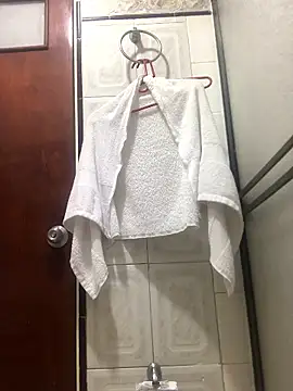 andresnoir  online show from 01/10/26, 12:51