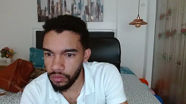 andresnoir  online show from 01/12/26, 02:55