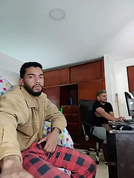 andresnoir  online show from 01/15/26, 03:33