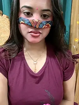 Snapshot of Beauty_Queen_Soniya chatting on 04/30/26, 10:14 Beauty Queen Soniya online show from 04/30/26, 10:14