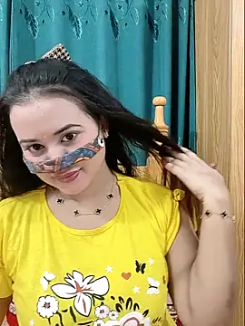 Snapshot of Beauty_Queen_Soniya chatting on 05/28/26, 11:51 Beauty Queen Soniya online show from 05/28/26, 11:51