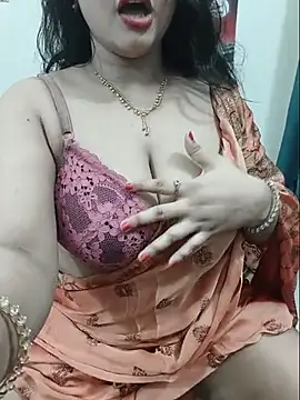 Beauty Queen Soniya online show from 07/13/26, 06:11