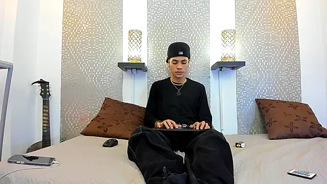 Snapshot of JacobBlackwell_ chatting on 10/15/25, 07:58 JacobBlackwell online show from 10/15/25, 07:58