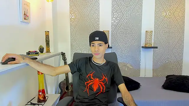 JacobBlackwell  online show from 12/21/25, 07:32