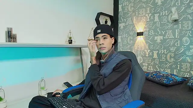 JacobBlackwell  online show from 01/08/26, 07:38