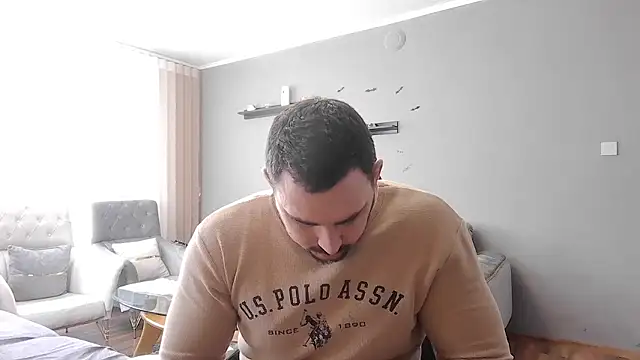 Snapshot of mastermute chatting on 01/18/26, 10:52 mastermute online show from 01/18/26, 10:52