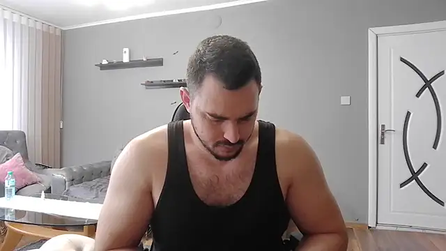 Snapshot of mastermute chatting on 02/02/26, 06:56 mastermute online show from 02/02/26, 06:56