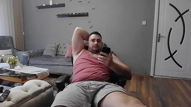 Snapshot of mastermute chatting on 02/21/26, 07:31 mastermute online show from 02/21/26, 07:31