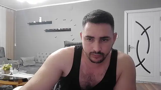 Snapshot of mastermute chatting on 02/24/26, 09:57 mastermute online show from 02/24/26, 09:57