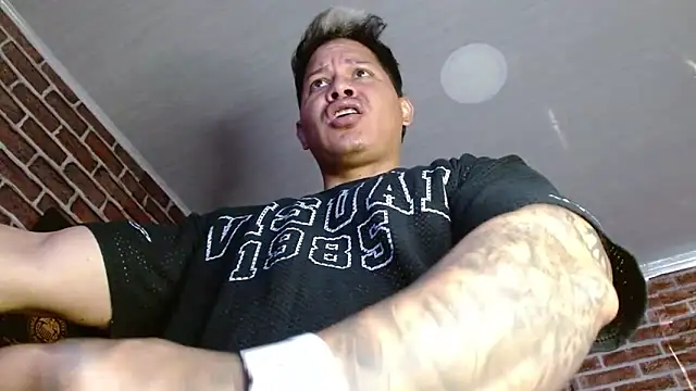 jordan bigcock  online show from 06/10/26, 07:46