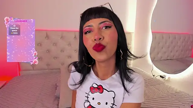 Nina fox 0691 online show from 11/15/25, 02:24