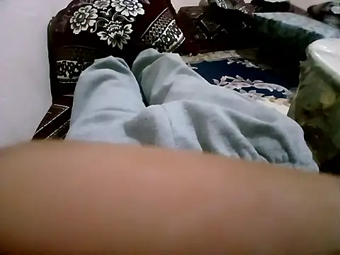 Snapshot of latarak321 chatting on 02/22/26, 07:56 latarak321 online show from 02/22/26, 07:56