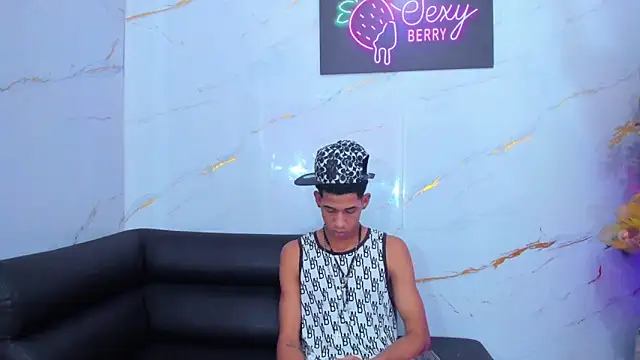 Little nicoll online show from 12/19/25, 11:01