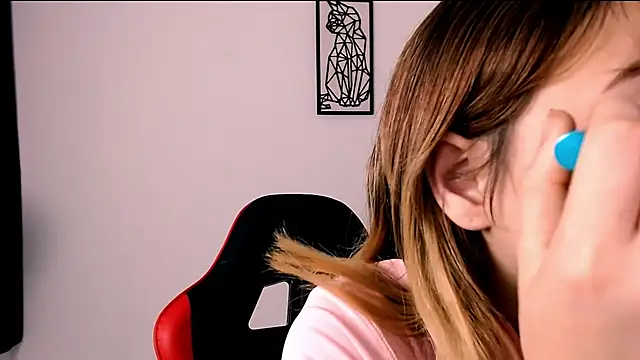 EmuOtori online show from 01/07/26, 12:29