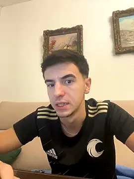 suarezz  online show from 10/11/25, 05:11