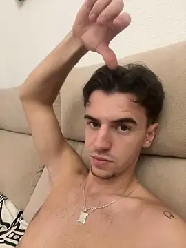 suarezz  online show from 10/15/25, 03:45