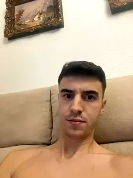 suarezz  online show from 10/26/25, 06:03