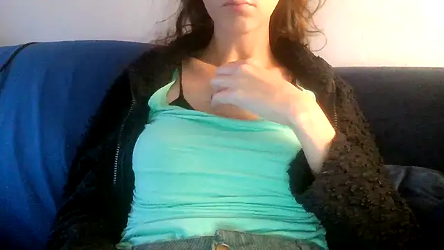 Snapshot of SuperValentina chatting on 10/08/25, 03:31 SuperValentina online show from 10/08/25, 03:31