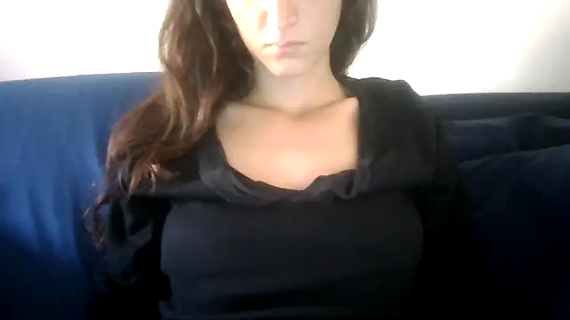 Snapshot of SuperValentina chatting on 10/13/25, 11:32 SuperValentina online show from 10/13/25, 11:32