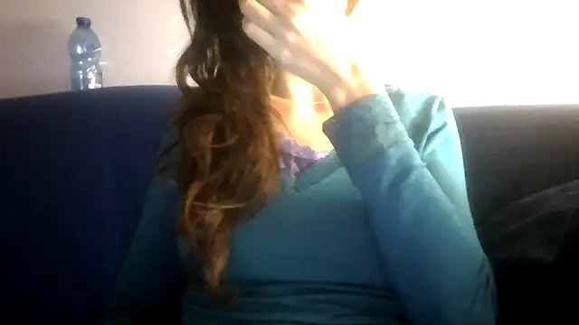 Snapshot of SuperValentina chatting on 10/19/25, 10:32 SuperValentina online show from 10/19/25, 10:32