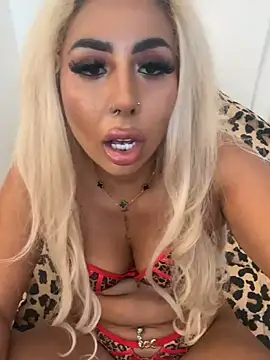 Snapshot of zara_bellexx chatting on 04/17/26, 01:14 zara bellexx online show from 04/17/26, 01:14