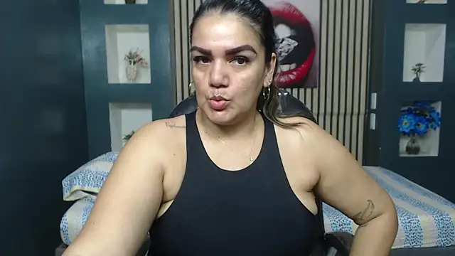 ruby jimenez19 online show from 11/11/25, 03:50