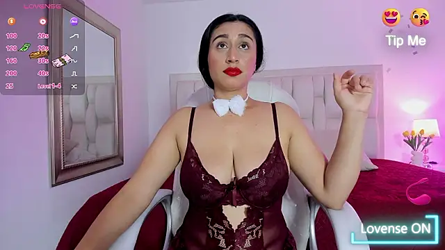 Snapshot of Amara18__ chatting on 02/21/26, 08:21 Amara18 online show from 02/21/26, 08:21