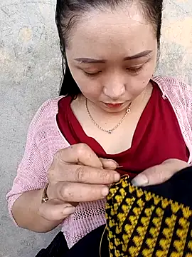 miemie-xx online show from 10/18/25, 02:03