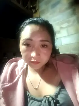 miemie-xx online show from 10/20/25, 01:11