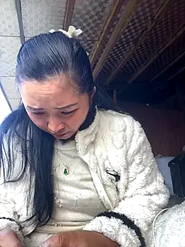 miemie-xx online show from 12/19/25, 03:13