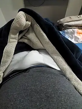 Snapshot of Merlin2310 chatting on 10/21/25, 07:58 Merlin2310 online show from 10/21/25, 07:58