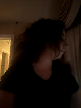 tiffanyxoxo515 online show from 11/04/25, 09:47