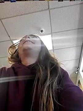 Snapshot of Cassaroll333 chatting on 10/20/25, 03:45 Cassaroll333 online show from 10/20/25, 03:45