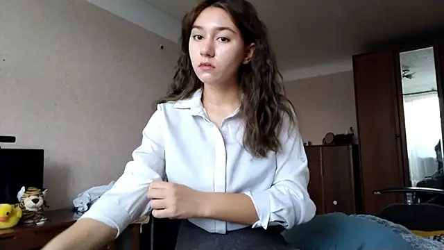 MiaLovelyOne online show from 10/07/25, 08:11