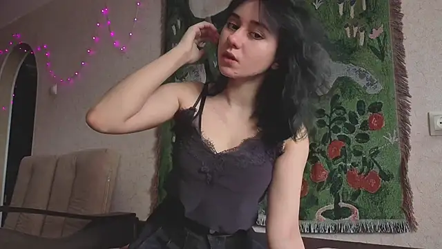MiaLovelyOne online show from 04/29/26, 04:27