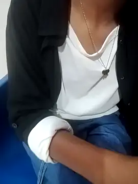 Mahi677 online show from 11/16/25, 03:56