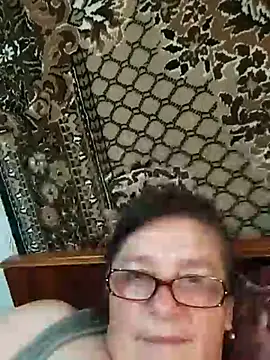Snapshot of MilaCold5443 chatting on 06/28/26, 04:02 MilaCold5443 online show from 06/28/26, 04:02