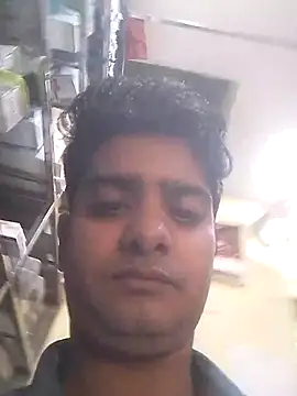 vermaankit0 online show from 10/29/25, 05:42