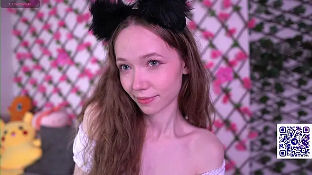 Petite Polly online show from 10/08/25, 08:06