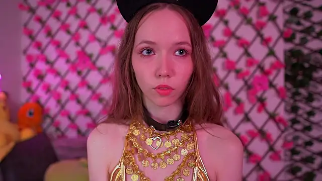 Petite Polly online show from 10/11/25, 08:07